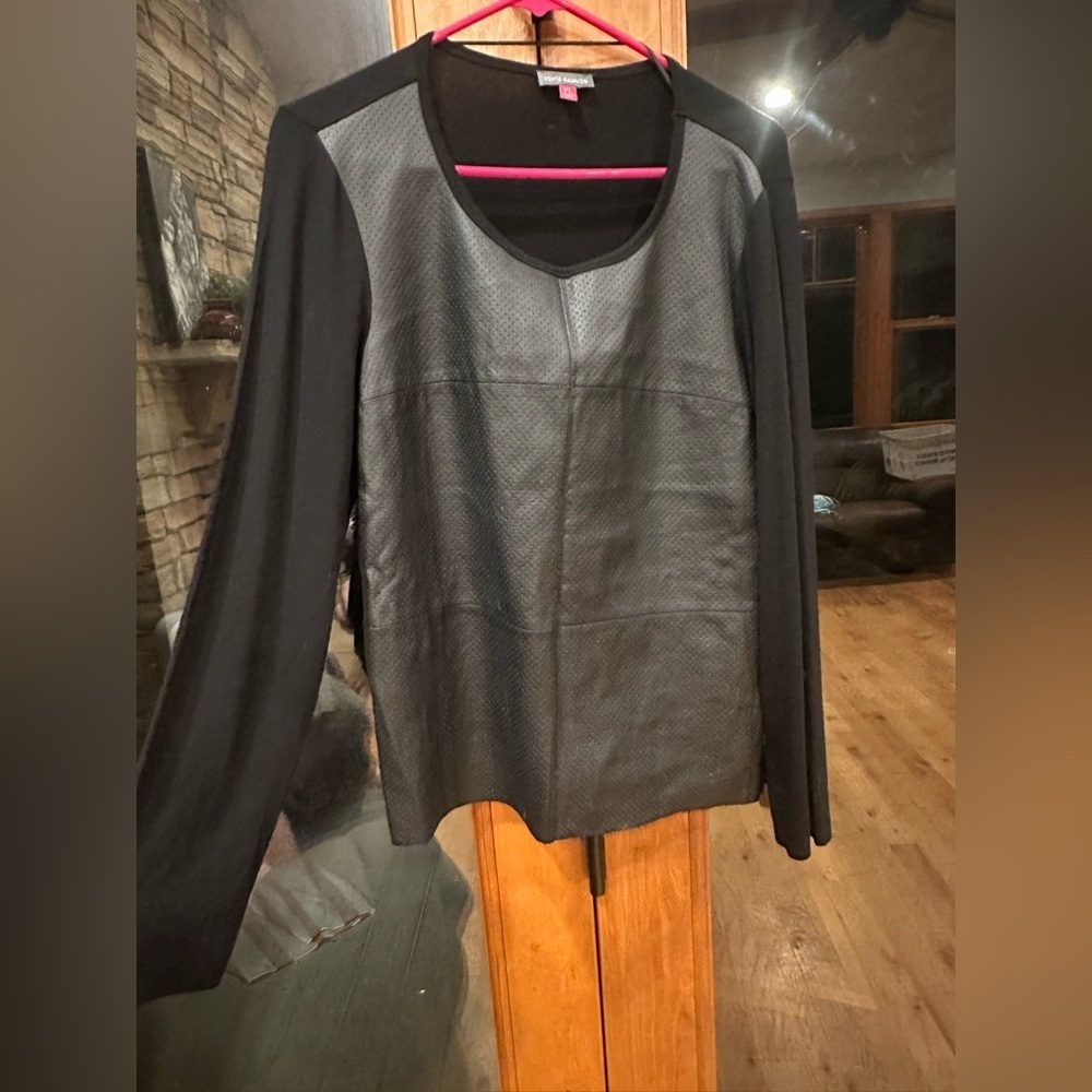 Vince Camuto Elegant Black Top